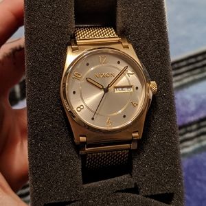 Nixon Women's Jane Milanese Gold Watch A954-2807